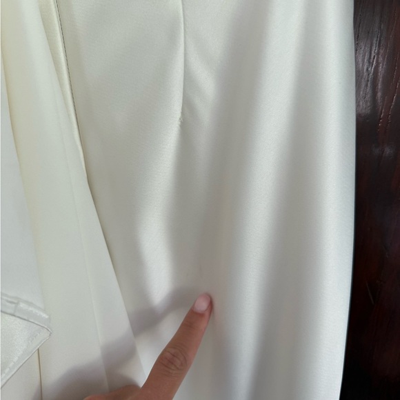 Anthropologie BHLDN Watters Orlie Strapless Corset
Satin Sheath Wedding Gown - Picture 6 of 15